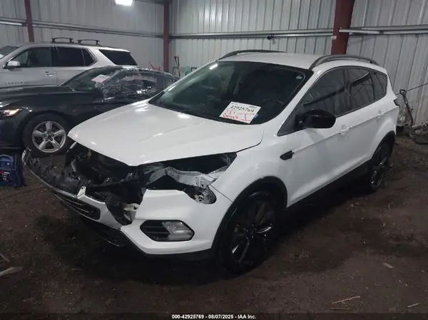 1FMCU0GD9JUD19882 2018 FORD ESCAPE - Image 2