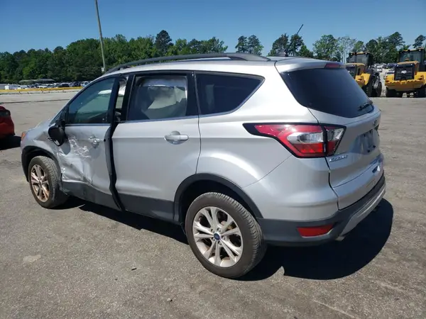 1FMCU0GD9JUD21972 2018 FORD ESCAPE - Image 2