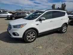 1FMCU0GD9JUD30932 2018 FORD ESCAPE