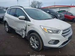 1FMCU0GD9JUD35757 2018 FORD ESCAPE