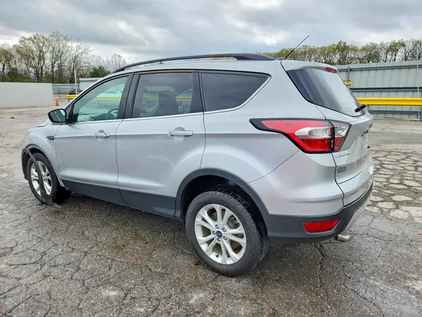 1FMCU0GD9JUD43924 2018 FORD ESCAPE - Image 2