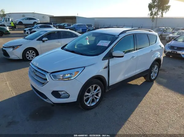 1FMCU0GD9JUD44457 2018 FORD ESCAPE - Image 2