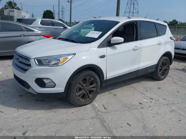 1FMCU0GD9JUD55054 2018 FORD ESCAPE - Image 2