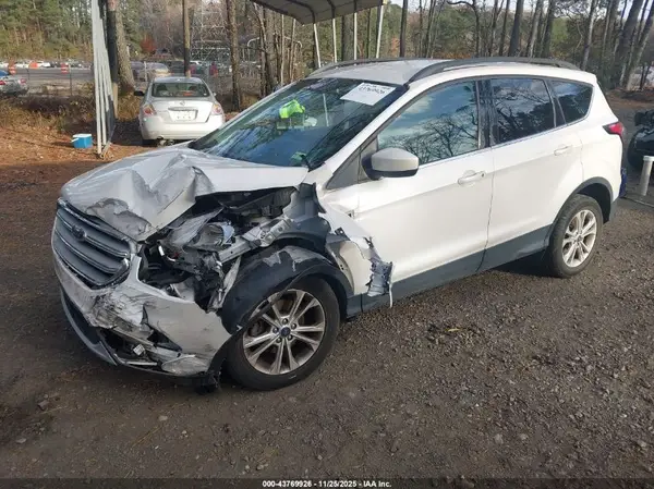 1FMCU0GD9JUD56981 2018 FORD ESCAPE - Image 2