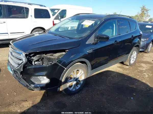 1FMCU0GD9JUD59864 2018 FORD ESCAPE - Image 2