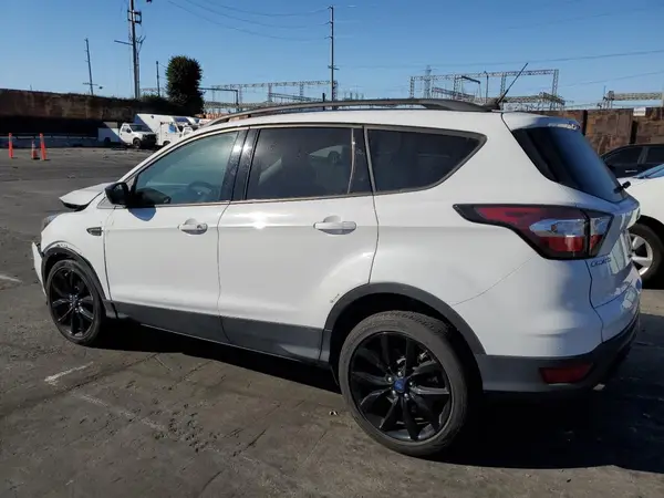 1FMCU0GD9JUD60030 2018 FORD ESCAPE - Image 2