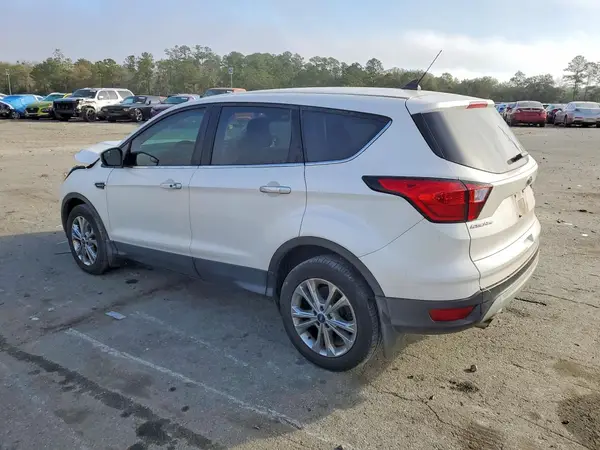 1FMCU0GD9KUA02072 2019 FORD ESCAPE - Image 2