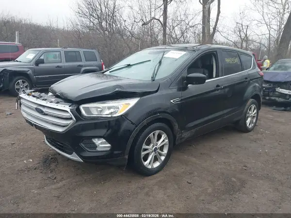 1FMCU0GD9KUA04193 2019 FORD ESCAPE - Image 2