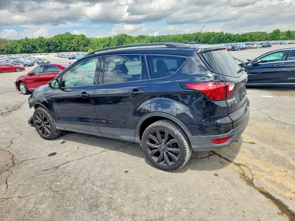 1FMCU0GD9KUA07689 2019 FORD ESCAPE - Image 2