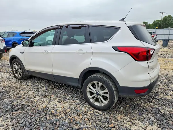 1FMCU0GD9KUA11659 2019 FORD ESCAPE - Image 2