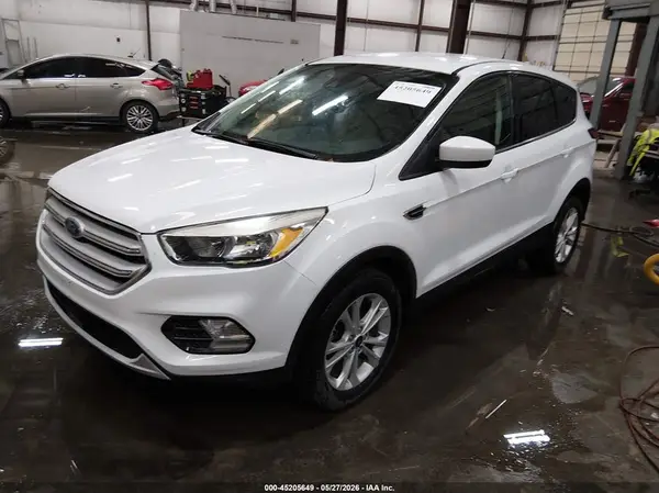 1FMCU0GD9KUA17655 2019 FORD ESCAPE - Image 2