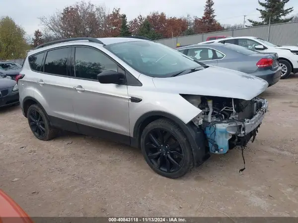 1FMCU0GD9KUA20555 2019 FORD ESCAPE - Image 1