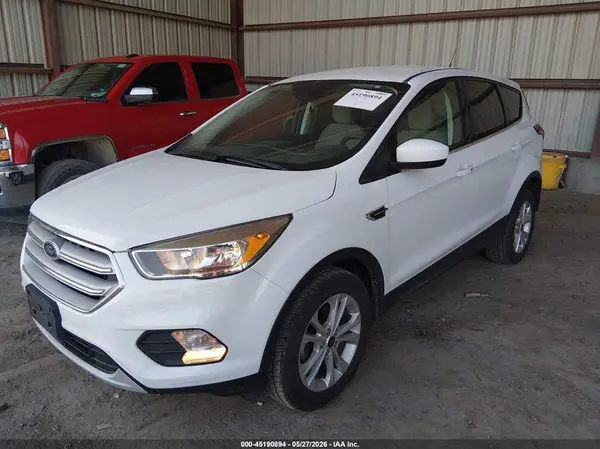 1FMCU0GD9KUA31264 2019 FORD ESCAPE - Image 2