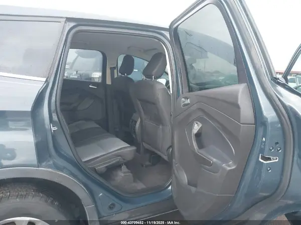1FMCU0GD9KUA63891 2019 FORD ESCAPE - Image 8