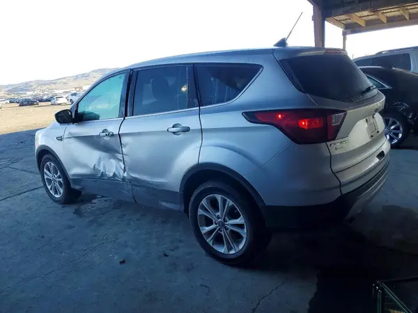 1FMCU0GD9KUA72302 2019 FORD ESCAPE - Image 2