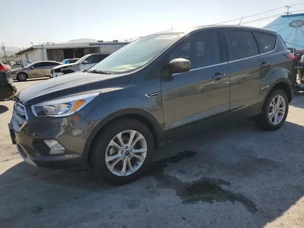 1FMCU0GD9KUA83476 2019 FORD ESCAPE - Image 1