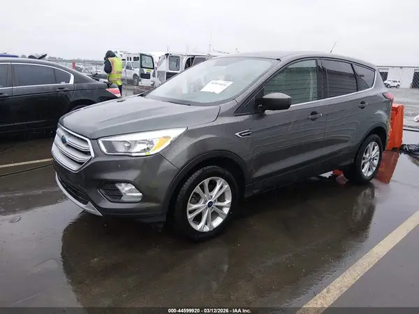 1FMCU0GD9KUB08876 2019 FORD ESCAPE - Image 2