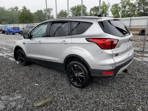 1FMCU0GD9KUB09476 2019 FORD ESCAPE - Image 2