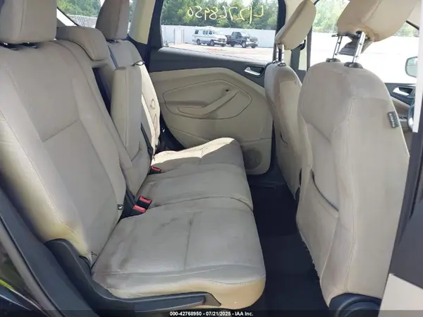 1FMCU0GD9KUB10160 2019 FORD ESCAPE - Image 8