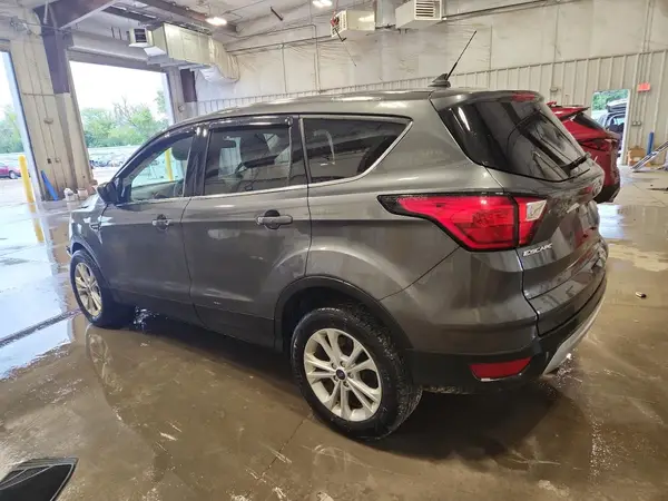 1FMCU0GD9KUB22020 2019 FORD ESCAPE - Image 2