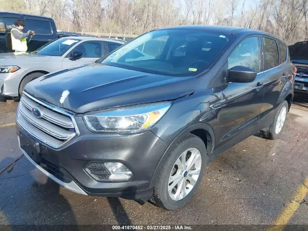 1FMCU0GD9KUB58550 2019 FORD ESCAPE - Image 2
