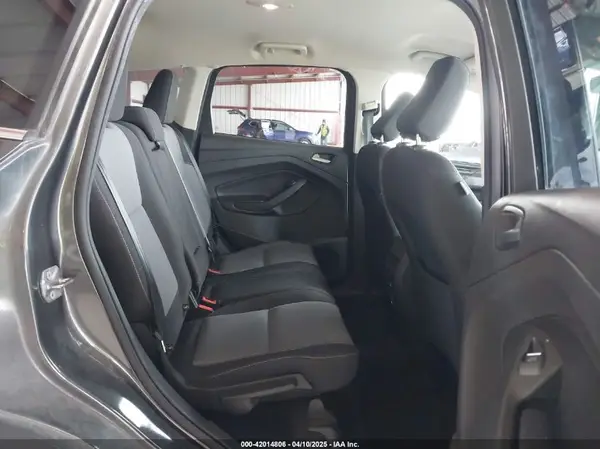 1FMCU0GD9KUB79835 2019 FORD ESCAPE - Image 8