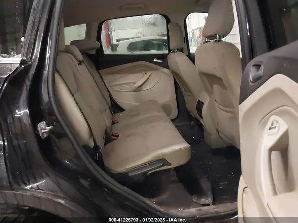 1FMCU0GD9KUB81777 2019 FORD ESCAPE - Image 8