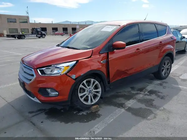 1FMCU0GD9KUB82007 2019 FORD ESCAPE - Image 2