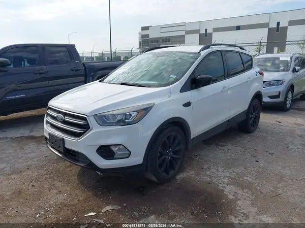 1FMCU0GD9KUC02305 2019 FORD ESCAPE - Image 2