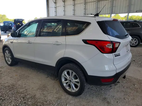 1FMCU0GD9KUC06032 2019 FORD ESCAPE - Image 2