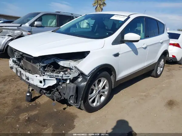 1FMCU0GD9KUC06905 2019 FORD ESCAPE - Image 2