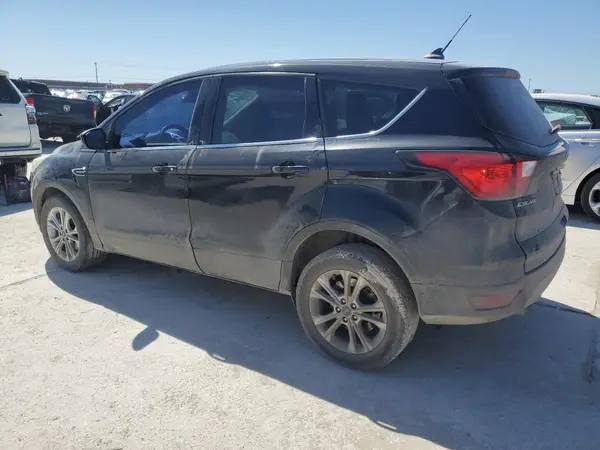 1FMCU0GD9KUC45753 2019 FORD ESCAPE - Image 2
