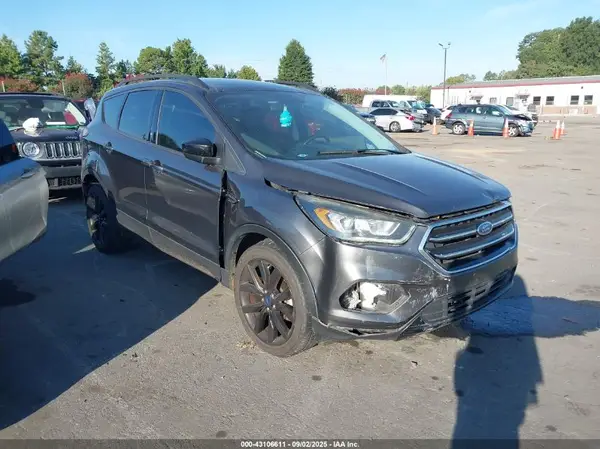1FMCU0GDXHUA09864 2017 FORD ESCAPE - Image 1