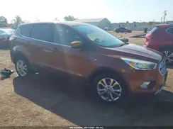 1FMCU0GDXHUA21318 2017 FORD ESCAPE
