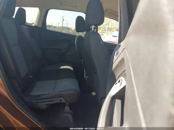 1FMCU0GDXHUA21318 2017 FORD ESCAPE - Image 8