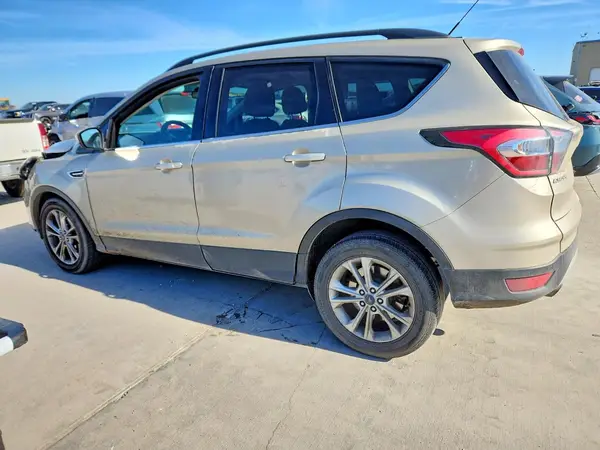 1FMCU0GDXHUA38605 2017 FORD ESCAPE - Image 2