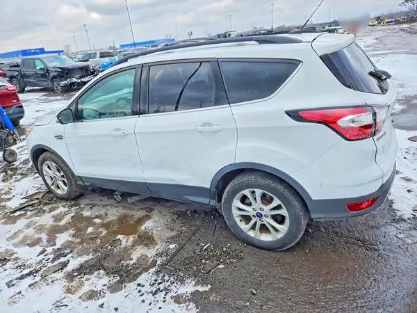 1FMCU0GDXHUA65898 2017 FORD ESCAPE - Image 2