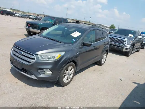 1FMCU0GDXHUA69420 2017 FORD ESCAPE - Image 2