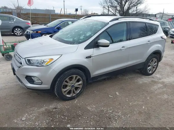 1FMCU0GDXHUA89683 2017 FORD ESCAPE - Image 2