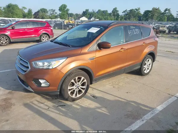 1FMCU0GDXHUB14842 2017 FORD ESCAPE - Image 2