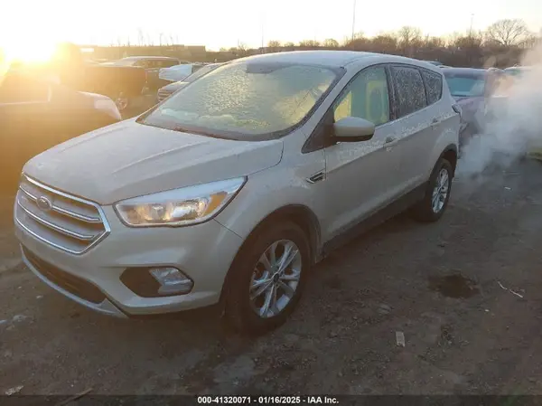 1FMCU0GDXHUB19605 2017 FORD ESCAPE - Image 2