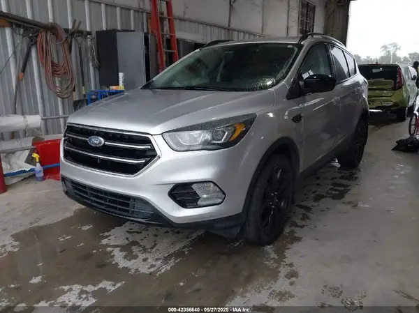 1FMCU0GDXHUC18120 2017 FORD ESCAPE - Image 2