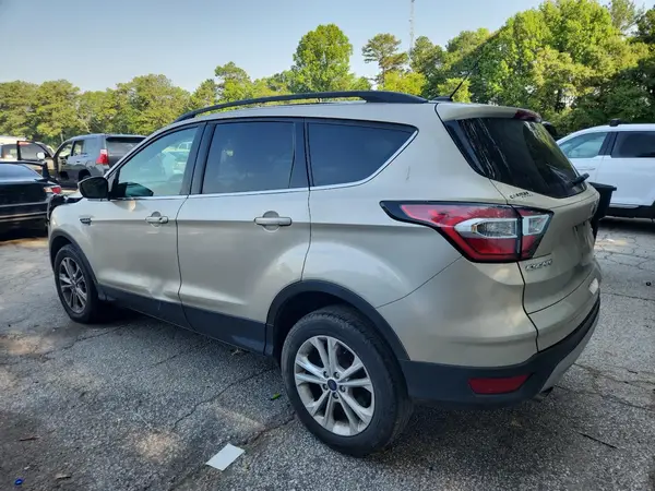 1FMCU0GDXHUC23706 2017 FORD ESCAPE - Image 2