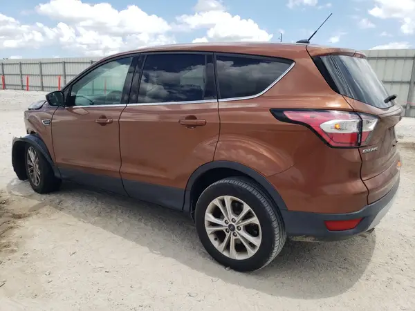 1FMCU0GDXHUC43650 2017 FORD ESCAPE - Image 2