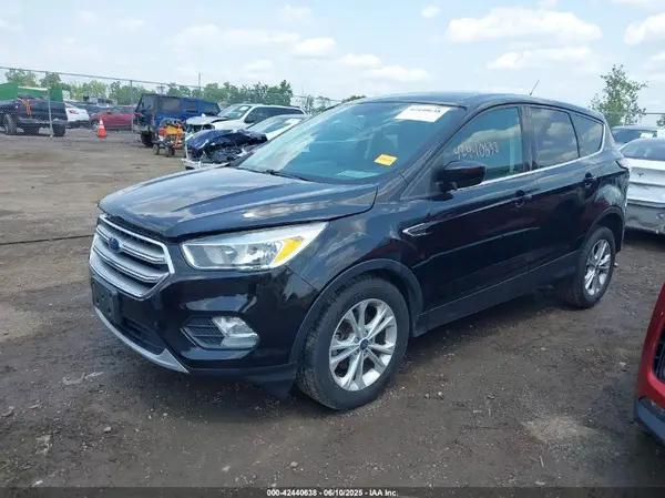 1FMCU0GDXHUC46418 2017 FORD ESCAPE - Image 2