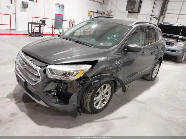 1FMCU0GDXHUC66278 2017 FORD ESCAPE - Image 2