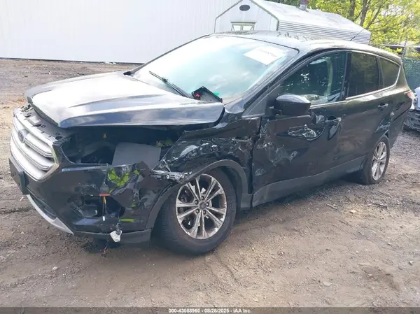 1FMCU0GDXHUD03328 2017 FORD ESCAPE - Image 2