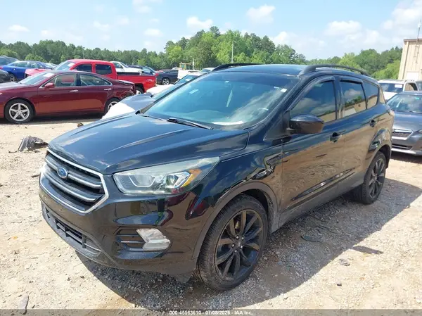 1FMCU0GDXHUD04818 2017 FORD ESCAPE - Image 2