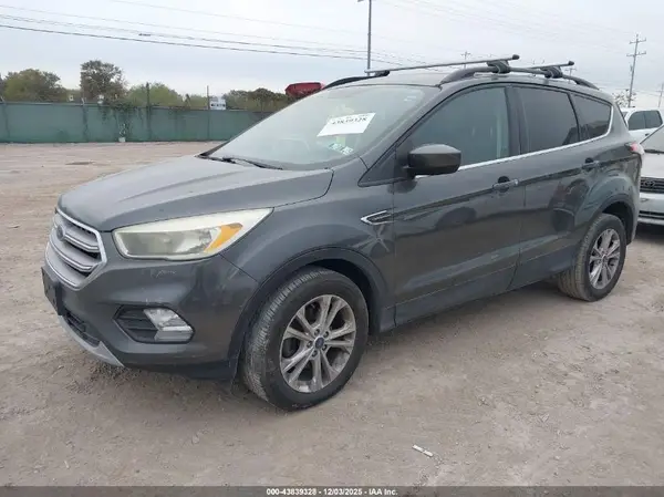 1FMCU0GDXHUD05726 2017 FORD ESCAPE - Image 2