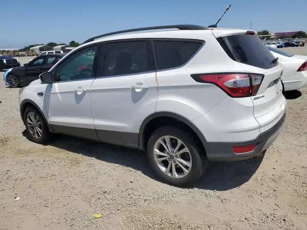 1FMCU0GDXHUD29069 2017 FORD ESCAPE - Image 2